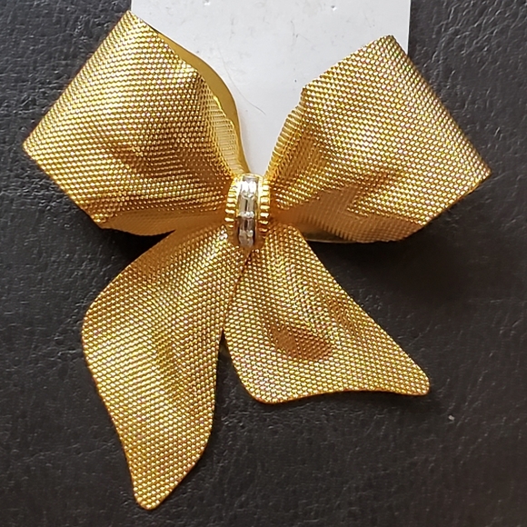 Gold tone Bow brooch with rhinestones - Picture 6 of 6